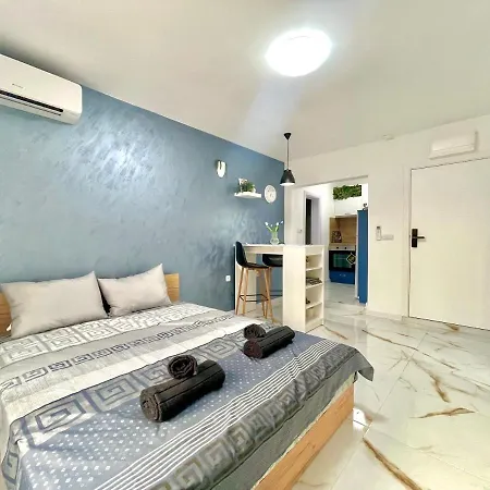 Blueroom-самостоятелна Private Apartmán *