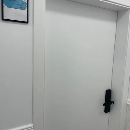 Blueroom-самостоятелна Private 바르나